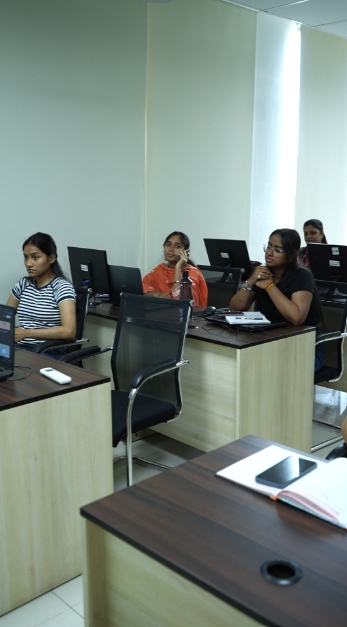 20 Best Social Media Marketing Courses In Raipur You Should Know in 2026 [Complete Guide]